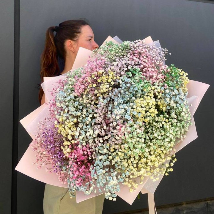 Пышный букет из гипсофил  в Пскове