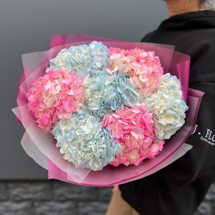 Букет гортензий "Тоника №2" в Пскове