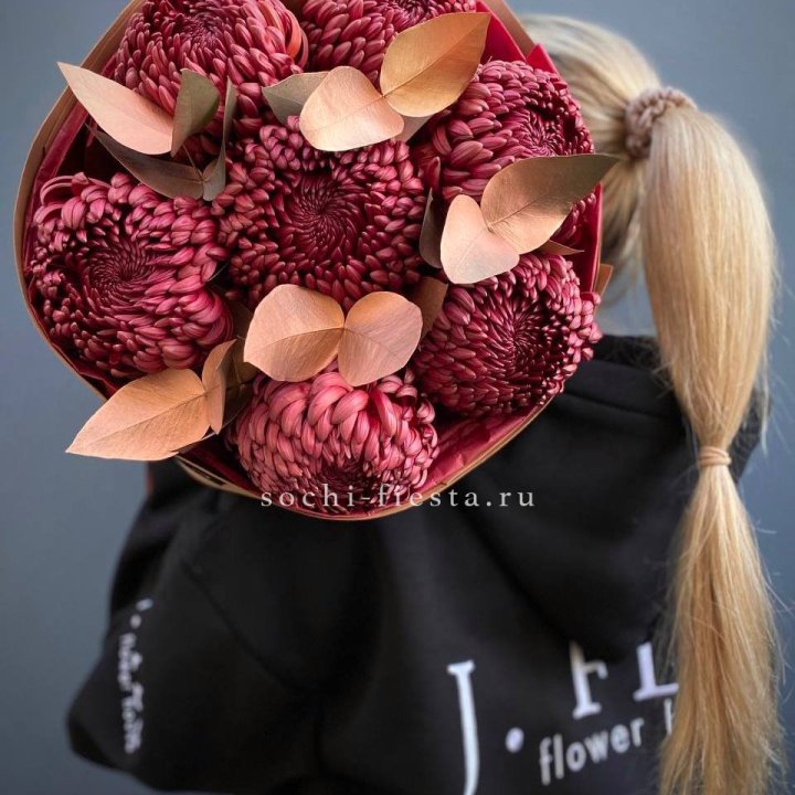 Хризантемы "Голд шоколад" в Пскове