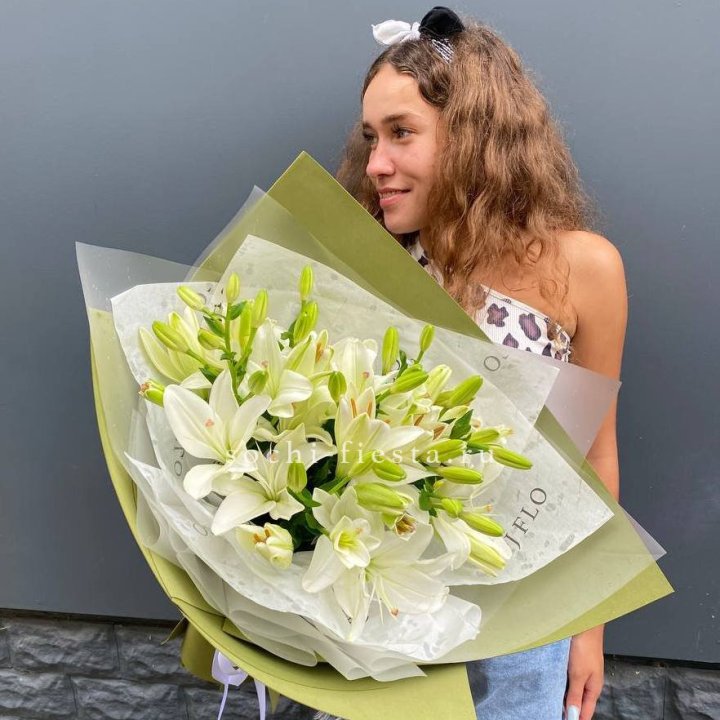 Букет  лилий "Изумруд" в Пскове