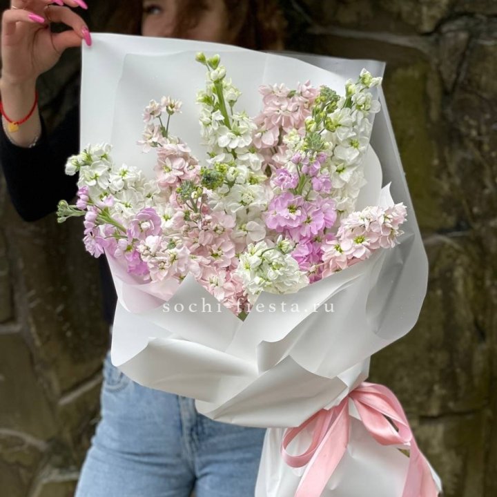 Букет маттиол №1 в Пскове