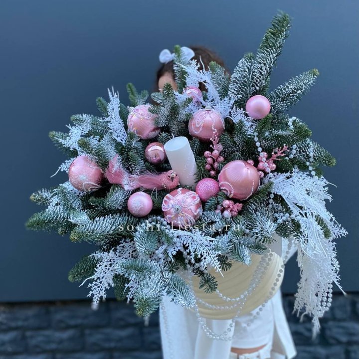 Композиция "Королева зимы" в Пскове