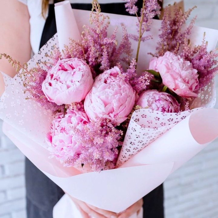 Букет пионов "Мелиса" в Пскове