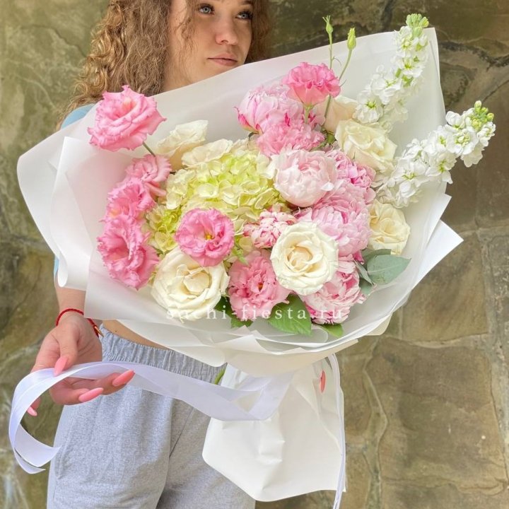 Букет с пионами №3 в Пскове