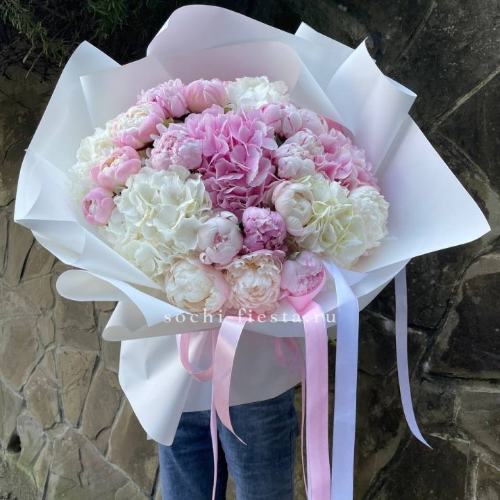 Букет "Пионы и Гортензии" в Пскове