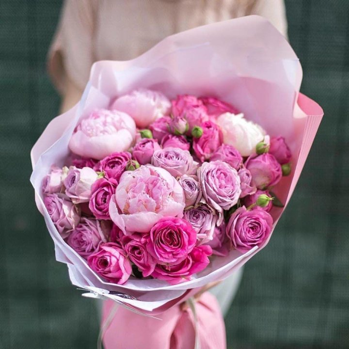 Букет с пионами "Леси" в Пскове