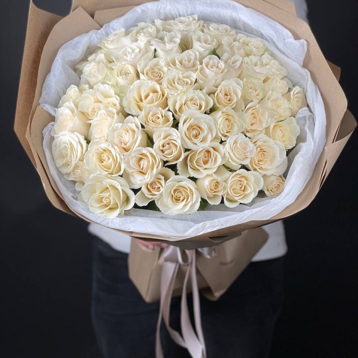 51 кеннийская роза в Пскове