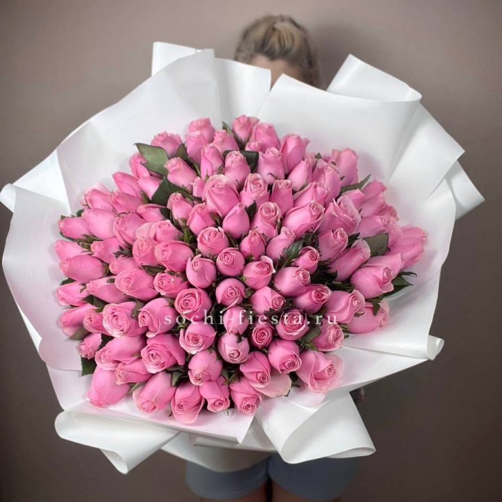 101 роза селеб в Пскове