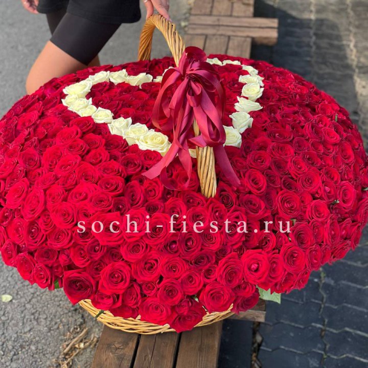 505 роз в Пскове