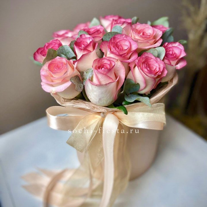 19 Роз Джумилия в коробке в Пскове