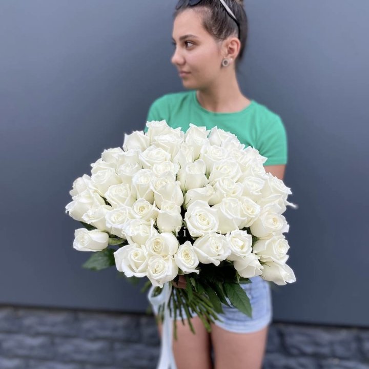51 белая роза в Пскове
