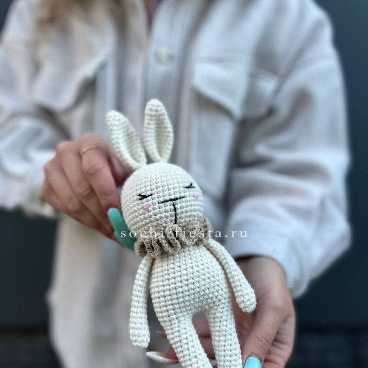 Зайка ручной работы в Пскове