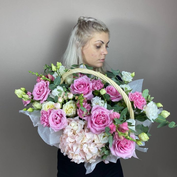 Цветочная корзина № 5 в Пскове