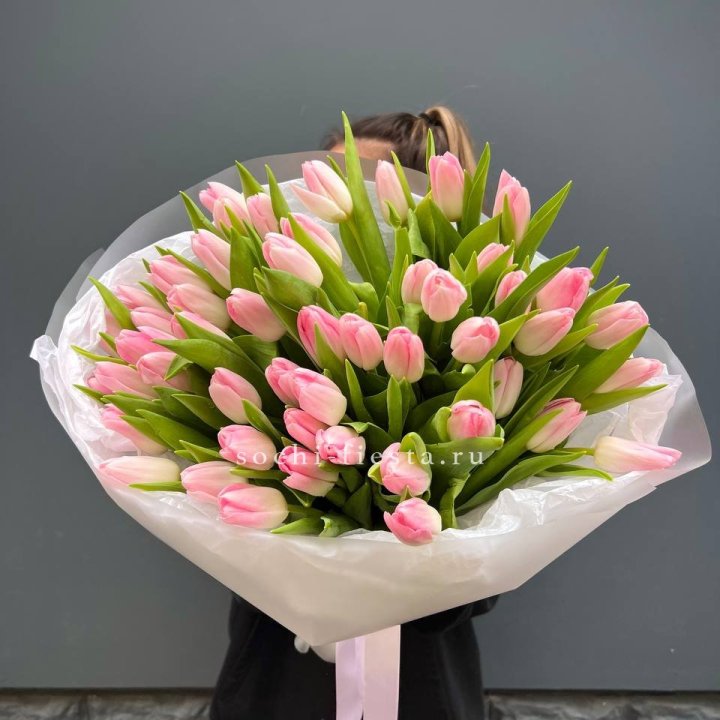 Букет тюльпанов нежно-розовых в Пскове