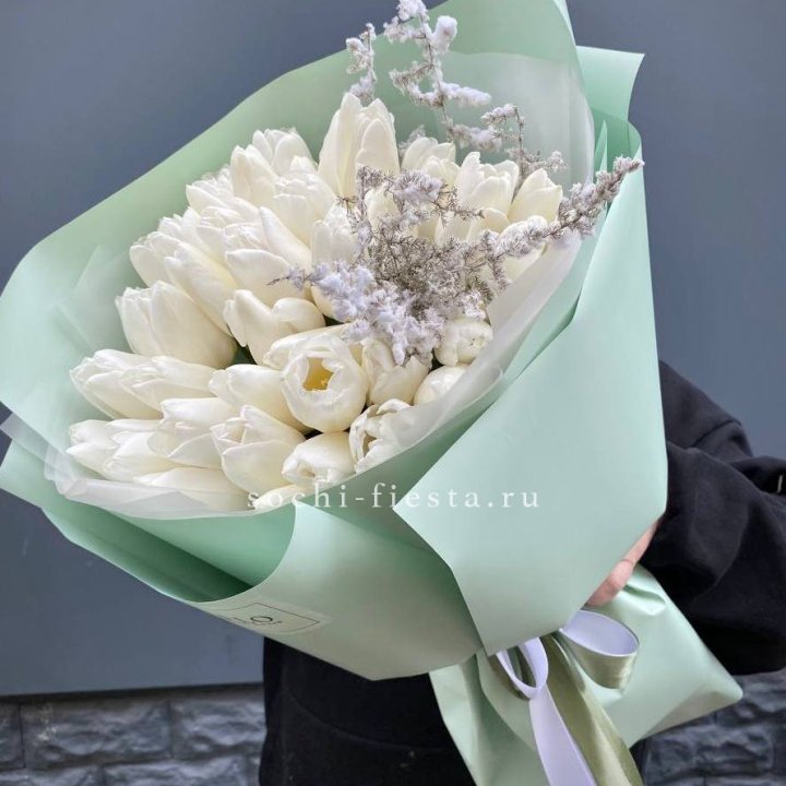 Букет белых тюльпанов "Бьянко" в Пскове